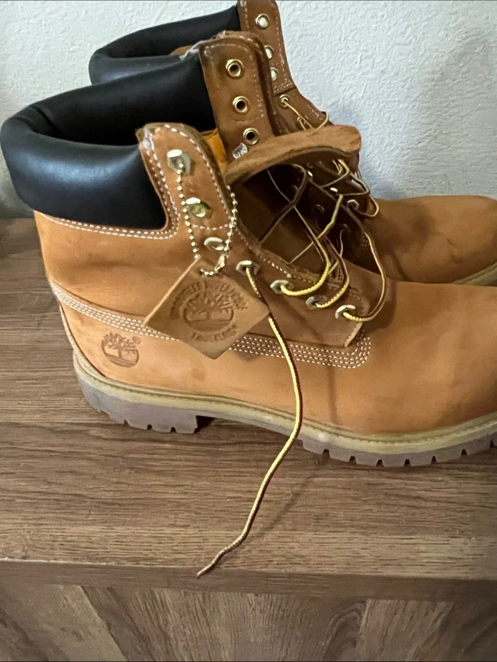 Timberland Wheat/Tan Men's Leather Work Boots with Yellow Lining